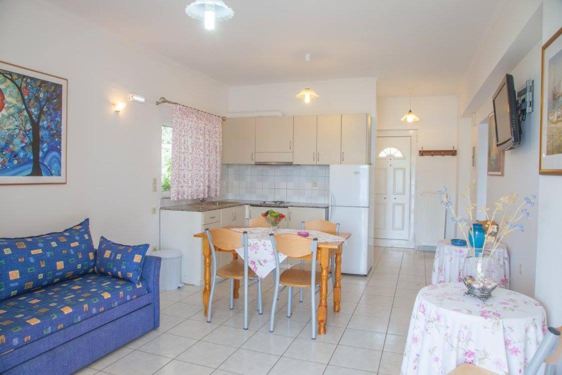 Dimosthenis Apartments Nydri (Lefkada) Exterior photo